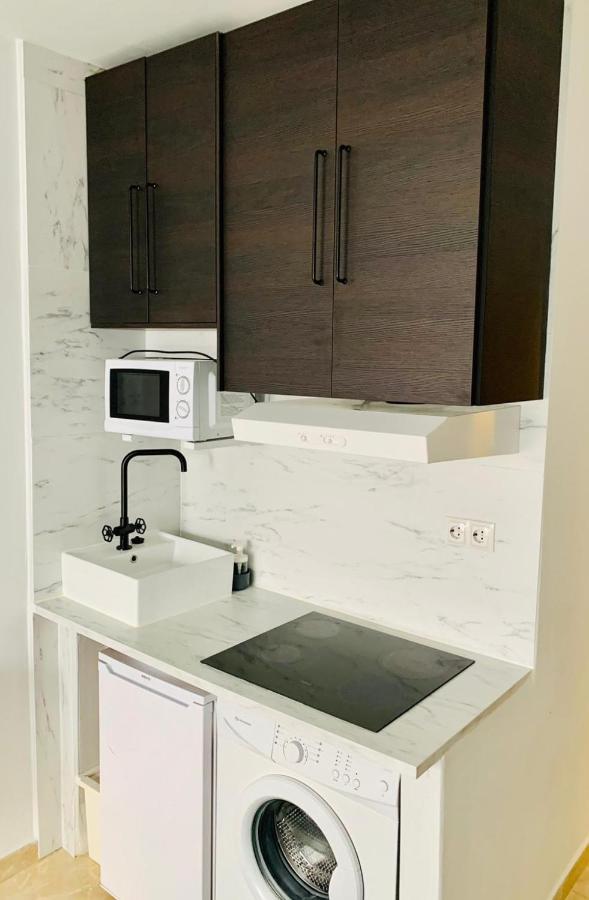 Chicago Luxury Studio Apartment Торемолинос Екстериор снимка
